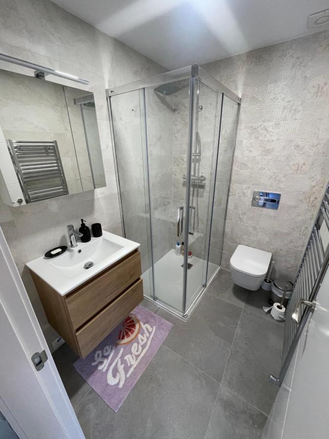 Apartamento Recien Reformado En Somo Junto Iglesia Exterior photo